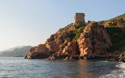 Balade en bateau depuis Porto : un incontournable en Corse